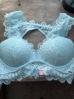 PINK Victoria's Secret Scalloped Lace Push-Up Bra in Pale Blue
